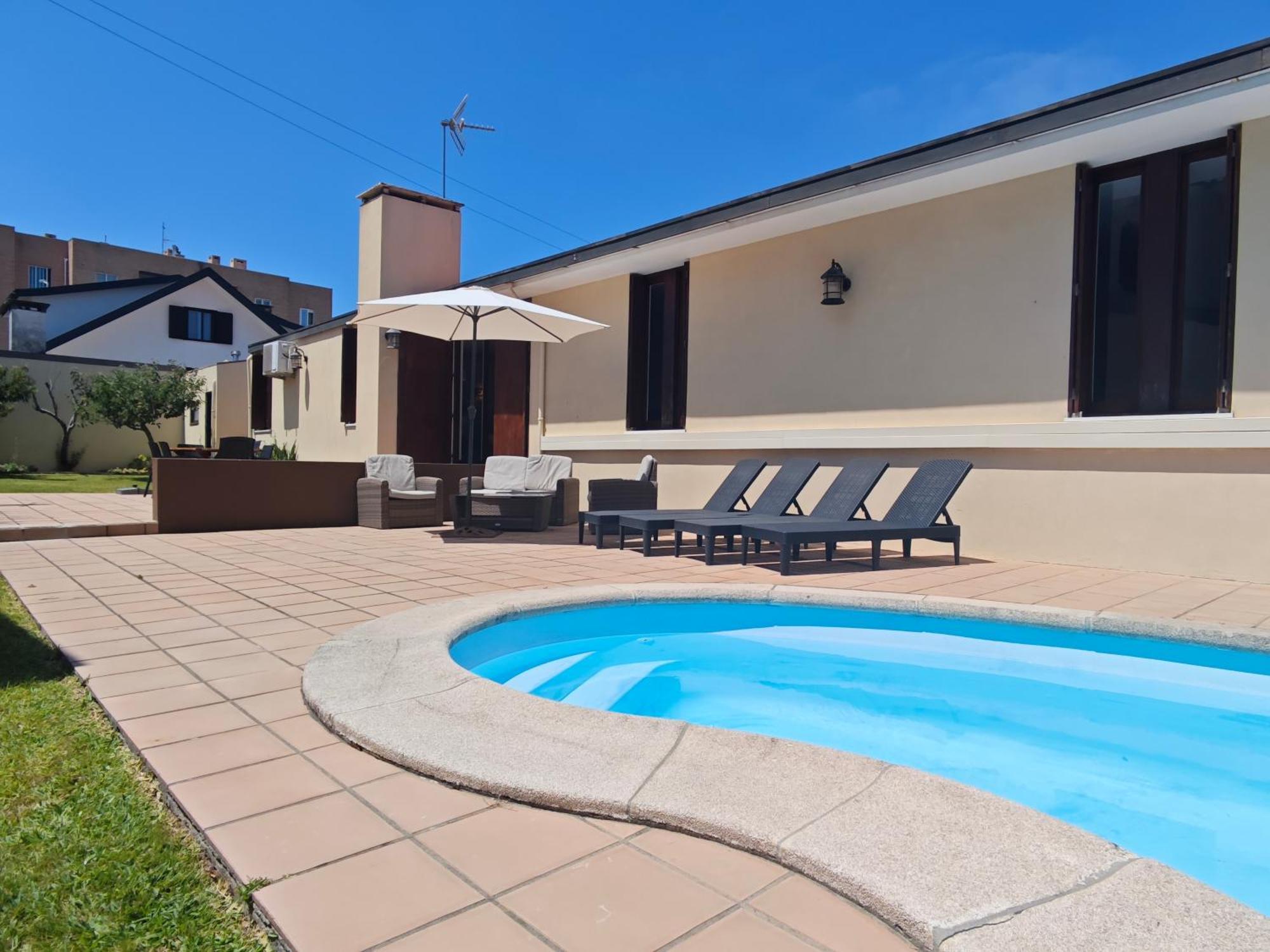 Casa Na Praia - Com Piscina 에스모리츠 외부 사진